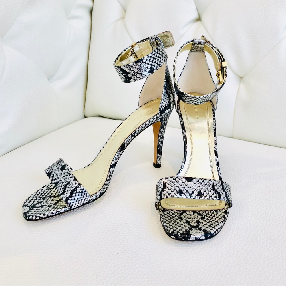 ⭕️SOLD⭕️NIB Céline Signature Sandals - Picture 8 of 8